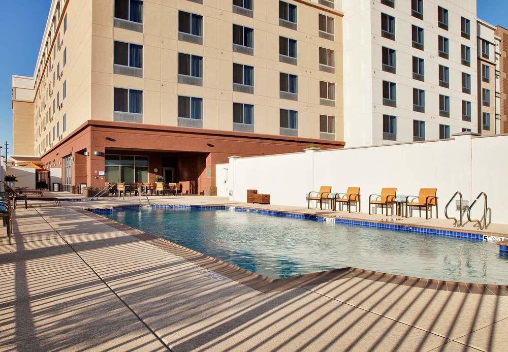 Fairfield And Phoenix Fashion Center Hotel 3*