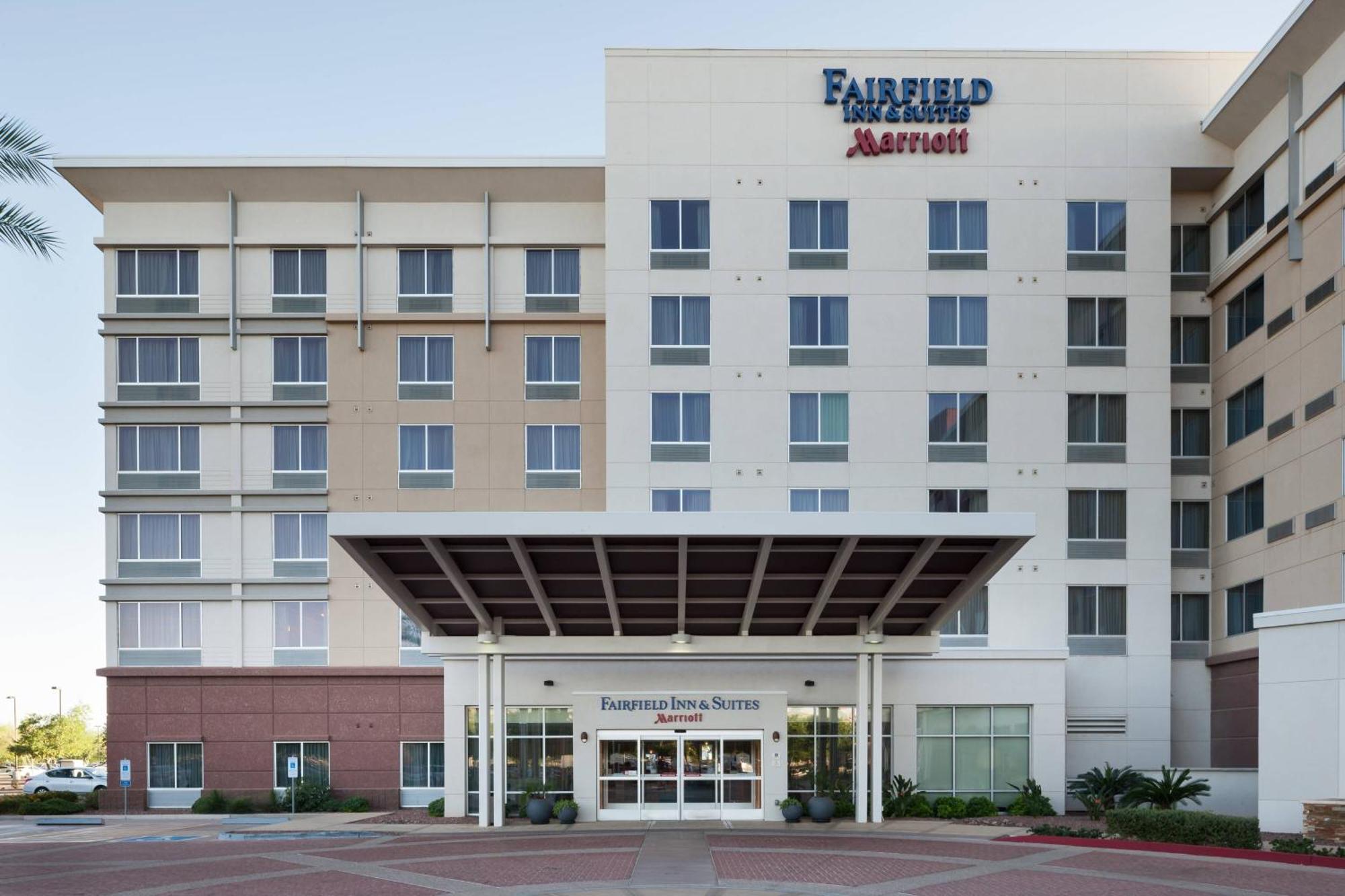 Hotel Fairfield And Phoenix Fashion Center 3*