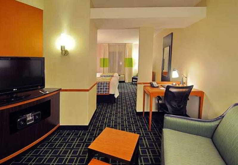 Hotel Fairfield And Phoenix Fashion Center 3*