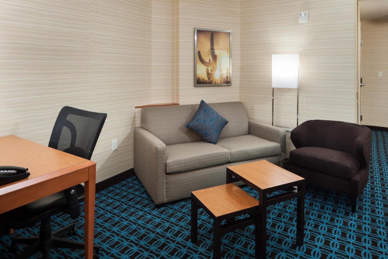 Hotel Fairfield And Phoenix Fashion Center 3*